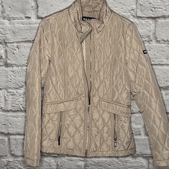Dkny Jackets & Blazers - DKNY Beige/Tan Quilted Women's Jacket Size XS